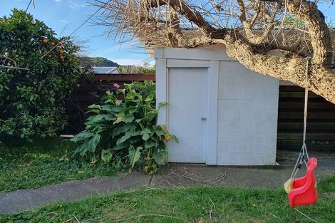 Photo of property in 96 Reynolds Street, Taita, Lower Hutt, 5011