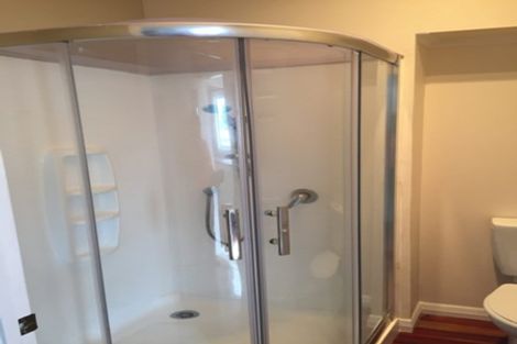 Photo of property in 3 Pleasant Road, Glen Eden, Auckland, 0602