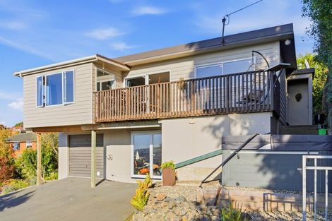 Photo of property in 11 Skibo Street, Kew, Dunedin, 9012