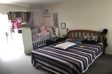 Photo of property in 11 Imjin Place, Papakura, 2110