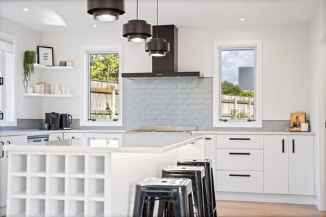 Photo of property in 3 Barbaras Way, Waikanae Beach, Waikanae, 5036