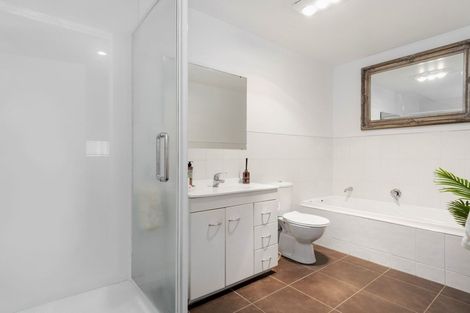 Photo of property in 6/47 Marine Parade, Mount Maunganui, 3116