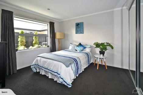 Photo of property in 5 Gosling Crescent, Halswell, Christchurch, 8025