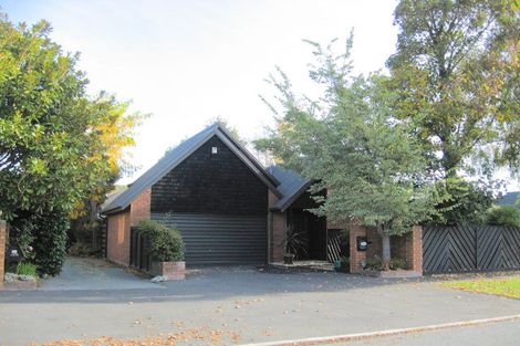 Photo of property in 1/23a Hamilton Avenue, Ilam, Christchurch, 8041