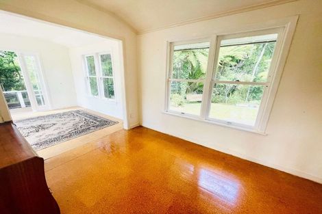 Photo of property in 163 Scenic Drive, Titirangi, Auckland, 0604