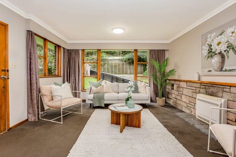Photo of property in 296 Main Road, Tawa, Wellington, 5028