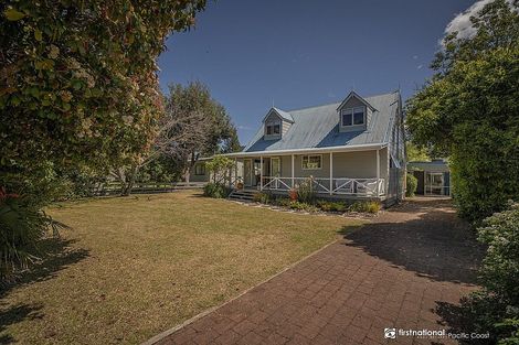 Photo of property in 8 Cory Wright Drive, Tairua, 3508