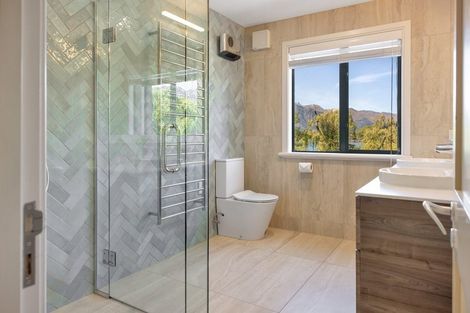 Photo of property in 148 Park Street, Queenstown, 9300