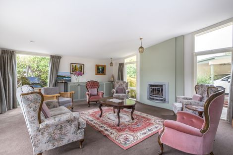 Photo of property in 20 Derrett Place, Saint Martins, Christchurch, 8022