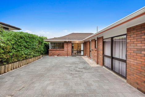 Photo of property in 31 Cromdale Avenue, Highland Park, Auckland, 2010