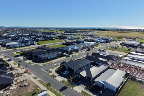 Photo of property in 8 Rockefeller Street, Papamoa, 3118