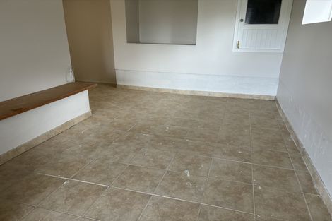 Photo of property in 34 Golf Road, New Lynn, Auckland, 0600