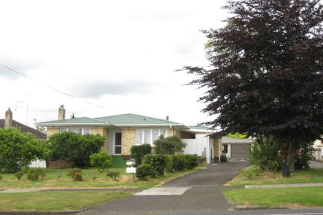 Photo of property in 42 Paerata Road, Pukekohe, 2120