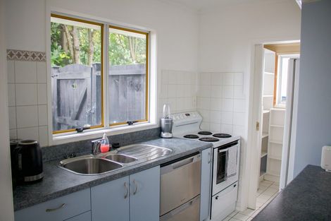 Photo of property in 1/16a Tamahere Drive, Glenfield, Auckland, 0629