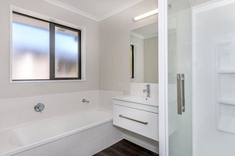 Photo of property in 94 Palmers Road, New Brighton, Christchurch, 8083