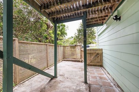 Photo of property in 54a Lincoln Avenue, Tawa, Wellington, 5028