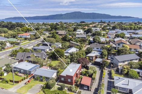 Photo of property in 5a Percival Road, Paraparaumu Beach, Paraparaumu, 5032