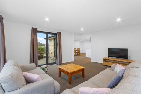 Photo of property in 25 Roberts Road, Hei Hei, Christchurch, 8042