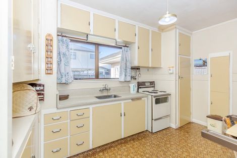 Photo of property in 10 Mahana Road, St Andrews, Hamilton, 3200
