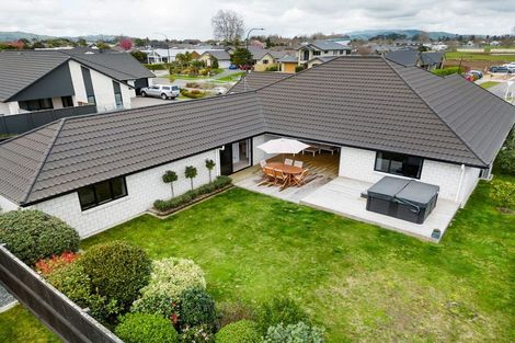 Photo of property in 39a Norfolk Drive, Cambridge, 3434