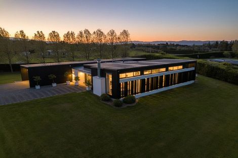 Photo of property in 9 Birdie Way, Martinborough, 5711