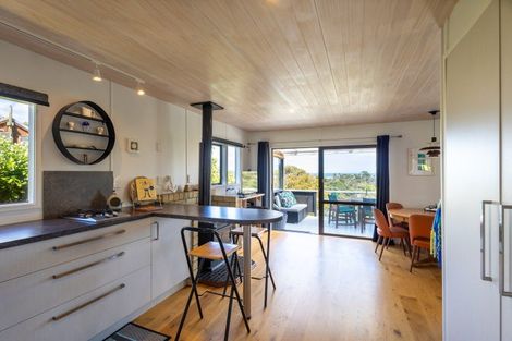 Photo of property in 6569 Pouto Road, Pouto, 0391