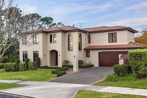 Photo of property in 124 John Brooke Crescent, East Tamaki Heights, Auckland, 2016