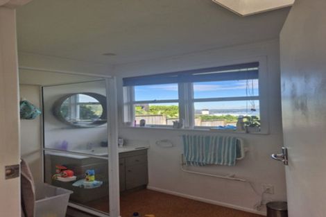 Photo of property in 24 Palmerston Road, Birkenhead, Auckland, 0626