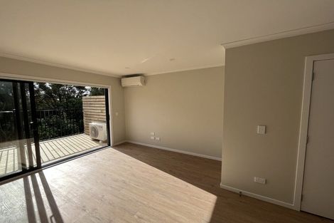 Photo of property in 2/125b Metcalfe Road, Ranui, Auckland, 0612