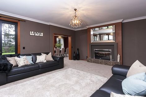 Photo of property in 124 John Brooke Crescent, East Tamaki Heights, Auckland, 2016