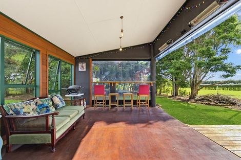 Photo of property in 69 Waipipi Wharf Road, Pollok, Waiuku, 2683