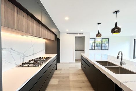 Photo of property in 35 Clyside Avenue, Half Moon Bay, Auckland, 2012