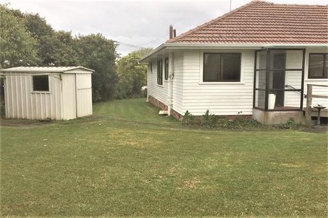 Photo of property in 8 Boler Place, New Lynn, Auckland, 0600