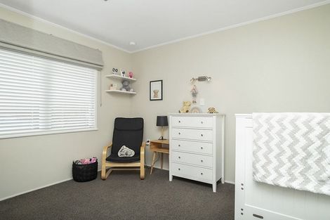 Photo of property in 84 Tiraumea Drive, Pakuranga, Auckland, 2010