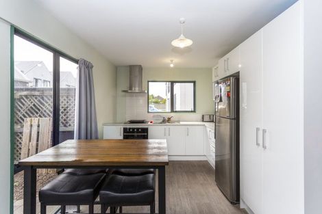 Photo of property in 4/74 Hansons Lane, Upper Riccarton, Christchurch, 8041