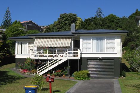 Photo of property in 52 Newhaven Terrace, Mairangi Bay, Auckland, 0630