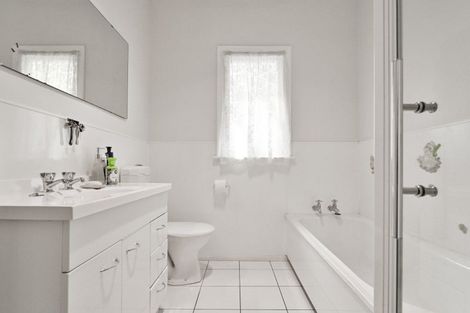 Photo of property in 407 Burnett Street, Mahora, Hastings, 4120