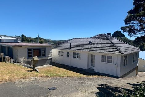 Photo of property in 49 Lyndfield Lane, Newlands, Wellington, 6037