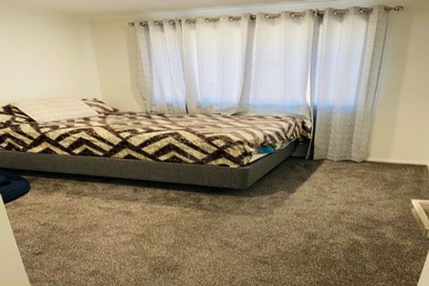 Photo of property in 10 Ivy Lane, Kelvin Grove, Palmerston North, 4414