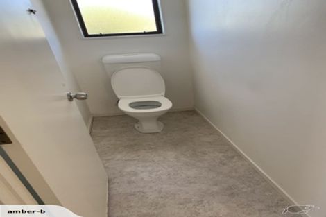 Photo of property in 18 Loughanure Place, Massey, Auckland, 0614