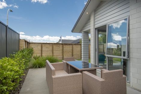 Photo of property in 2 Shannon Lane, Pyes Pa, Tauranga, 3112