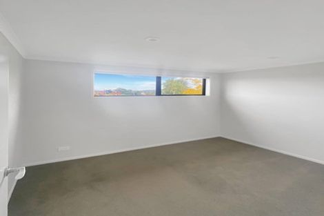 Photo of property in 3/5 Peachgrove Road, Te Atatu Peninsula, Auckland, 0610