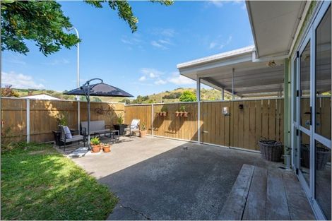 Photo of property in 1/2 Trigg Crescent, Taradale, Napier, 4112