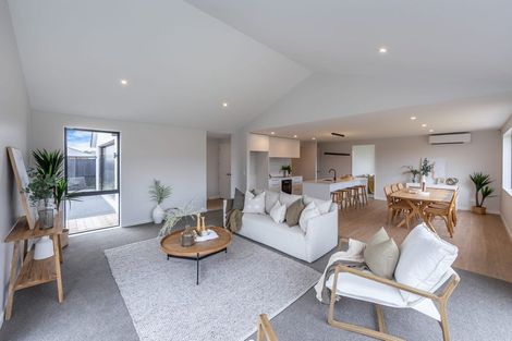 Photo of property in 9 Crosado Place, Rolleston, 7614