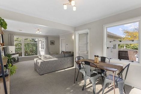 Photo of property in 21 Cecil Road, Tawa, Wellington, 5028