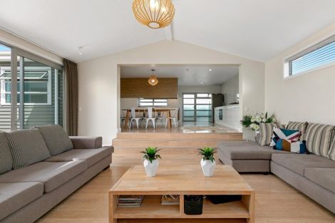 Photo of property in 1220a Papamoa Beach Road, Papamoa Beach, Papamoa, 3118