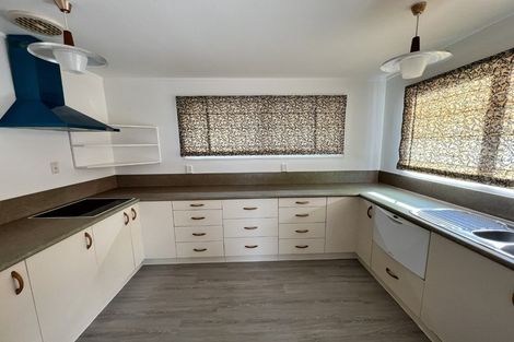 Photo of property in 1/17 Glenvar Road, Torbay, Auckland, 0630