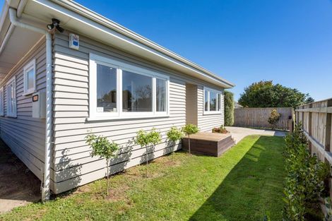 Photo of property in Jellicoe Street, Mayfair, Hastings, 4122