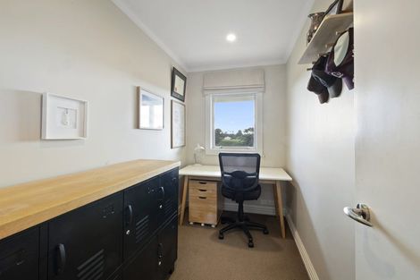 Photo of property in 167 Henwood Road, Paraite, New Plymouth, 4372