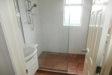 Photo of property in 42d Picton Avenue, Riccarton, Christchurch, 8011